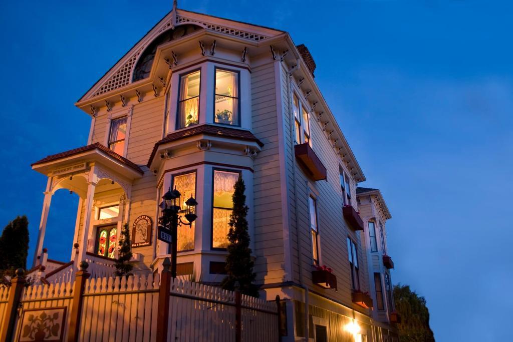 Humboldt House Bed & Breakfast Victoria Zewnętrze zdjęcie